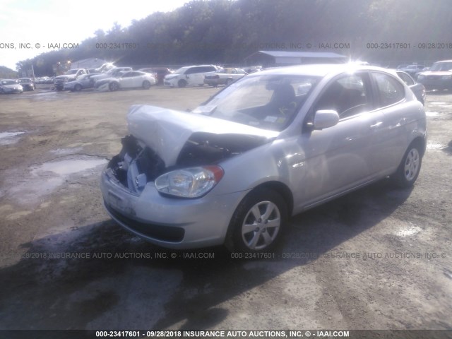 KMHCM3ACXAU180668 - 2010 HYUNDAI Accent BLUE/GS SILVER photo 2