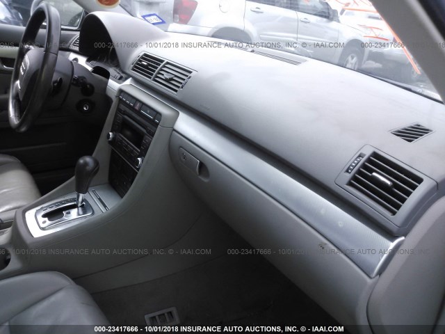 WAUAF78E88A018910 - 2008 AUDI A4 2.0T SILVER photo 5