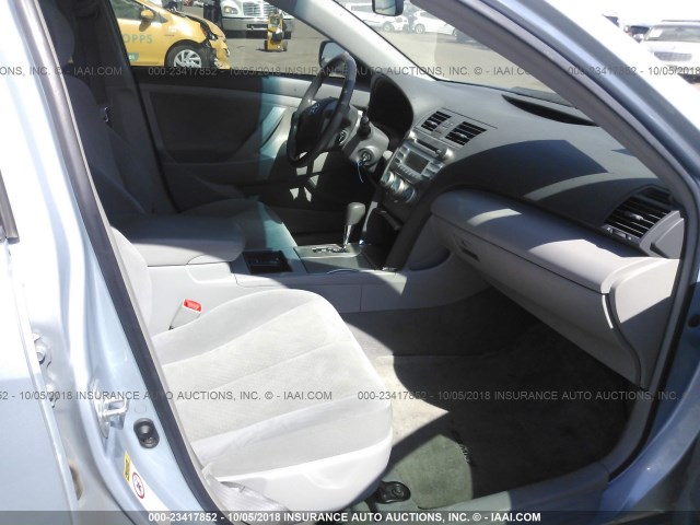JTNBE46K973034291 - 2007 TOYOTA CAMRY NEW GENERAT CE/LE/XLE/SE Light Blue photo 5