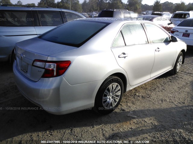 4T1BF1FK7CU122918 - 2012 TOYOTA CAMRY SE/LE/XLE 银色 照片 4