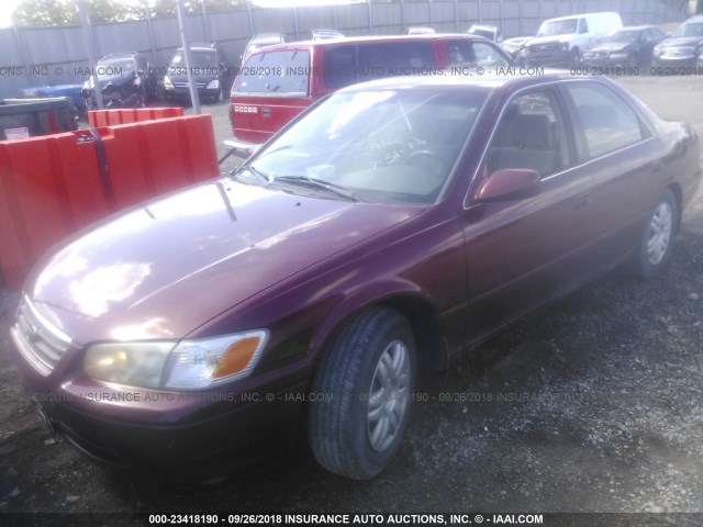 4T1BG22K5YU620986 - 2000 TOYOTA CAMRY CE/LE/XLE 勃艮第红 照片 2