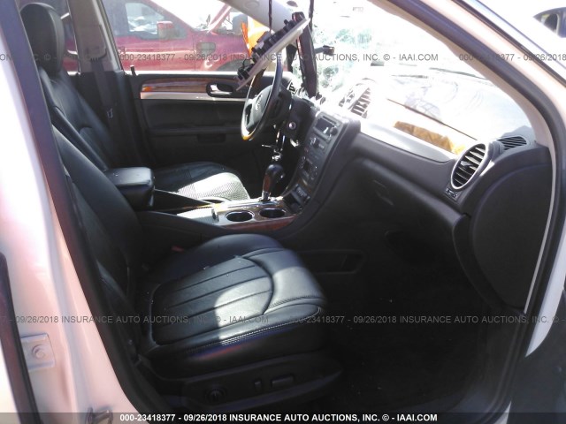 5GALRCED8AJ202551 - 2010 BUICK ENCLAVE CXL 白色 照片 5