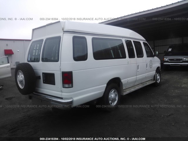 1FBSS31L51HA49425 - 2001 FORD ECONOLINE E350 SUPER DUTY WAGON WHITE photo 4