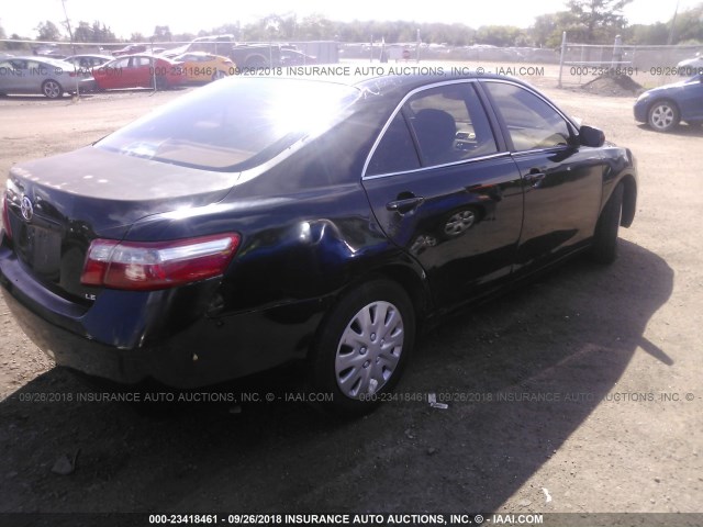 4T1BE46K98U197034 - 2008 TOYOTA CAMRY CE/LE/XLE/SE BLACK photo 4