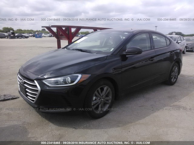 5NPD84LF6JH289262 - 2018 HYUNDAI ELANTRA SEL/VALUE/LIMITED BLACK photo 2