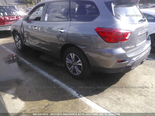 5N1DR2MM2JC634597 - 2018 NISSAN PATHFINDER S/SV/SL/PLATINUM GRAY photo 3