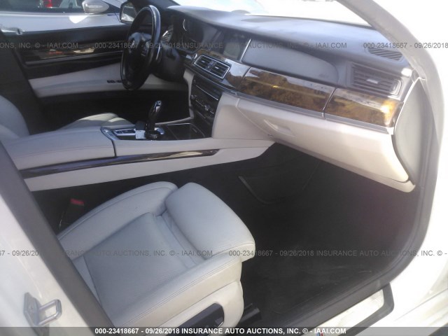 WBAYE8C59ED135260 - 2014 BMW 750 LI WHITE photo 5