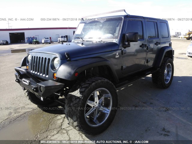 1J8GA591X7L113539 - 2007 JEEP WRANGLER SAHARA GRAY photo 2