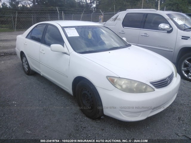 4T1BE32K16U738929 - 2006 TOYOTA CAMRY LE/XLE/SE WHITE photo 1