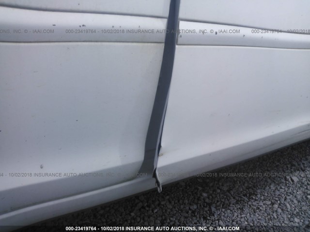 4T1BE32K16U738929 - 2006 TOYOTA CAMRY LE/XLE/SE WHITE photo 6