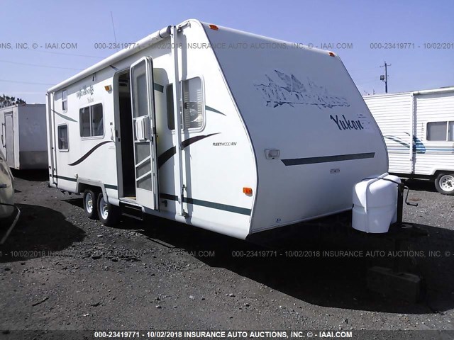 1ED2H252424092741 - 2002 FLEETWOOD CAMPER  WHITE photo 1