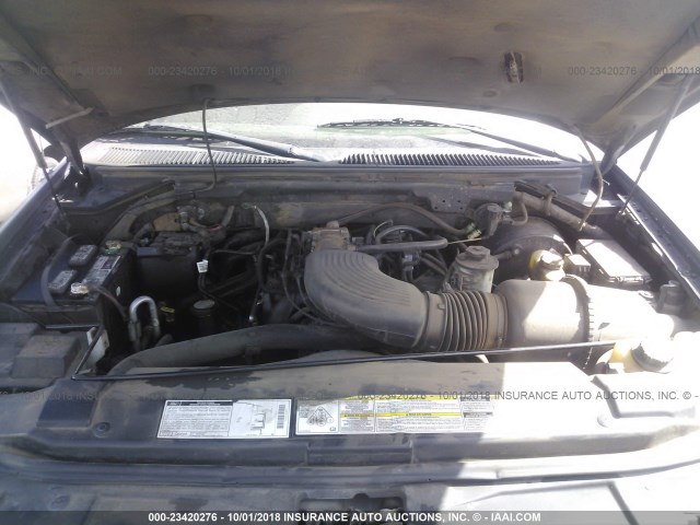 5LMPU28LXXLJ14814 - 1999 LINCOLN NAVIGATOR Czarny zdjęcie 10