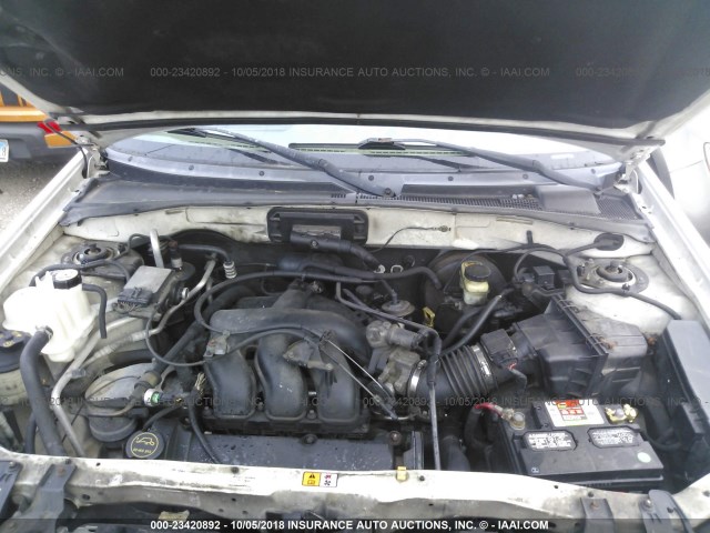 4F2YU08172KM56069 - 2002 MAZDA TRIBUTE LX/ES 白色 照片 10