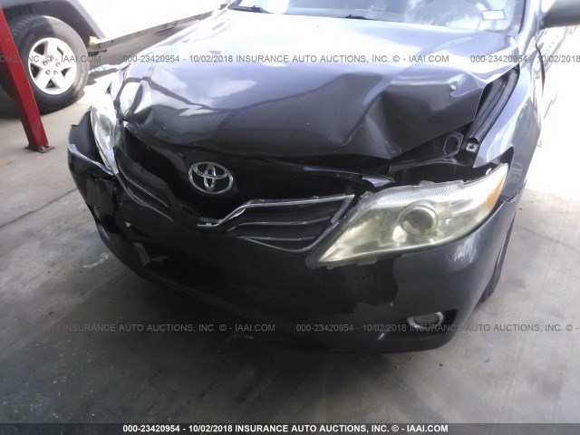 4T1BK3EK9BU614406 - 2011 TOYOTA CAMRY SE/LE/XLE ნაცრისფერი ფოტო 6
