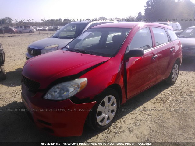 2T1KR32E03C075056 - 2003 TOYOTA COROLLA MATRIX XR RED photo 2