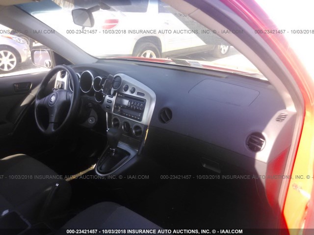 2T1KR32E03C075056 - 2003 TOYOTA COROLLA MATRIX XR RED photo 5