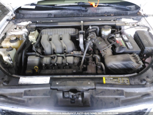 1FAFP24105G117571 - 2005 FORD FIVE HUNDRED SEL WHITE photo 10