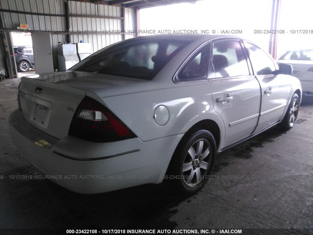 1FAFP24105G117571 - 2005 FORD FIVE HUNDRED SEL WHITE photo 4
