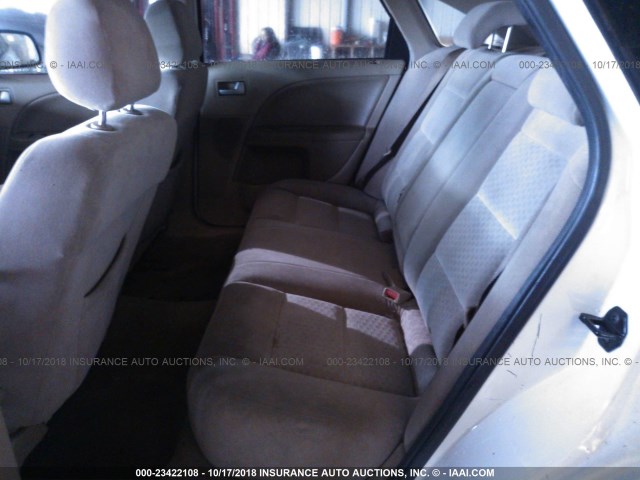 1FAFP24105G117571 - 2005 FORD FIVE HUNDRED SEL WHITE photo 8