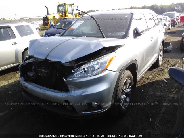 5TDJKRFH9FS139470 - 2015 TOYOTA HIGHLANDER XLE ვერცხლისფერი ფოტო 2