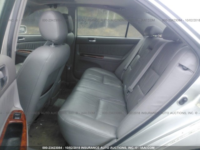 JTDBF30K720001790 - 2002 TOYOTA CAMRY LE/XLE/SE Күміс фото 8