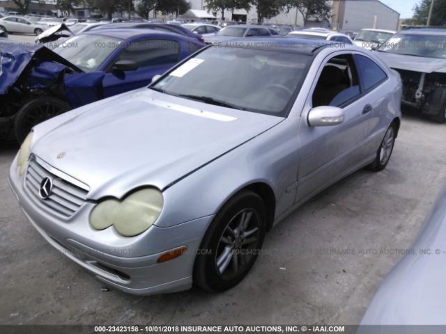 WDBRN47J12A184150 - 2002 MERCEDES-BENZ C 230K SPORT COUPE GRAY photo 2