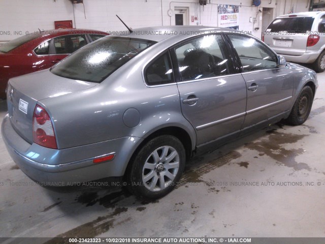 WVWMD63B54E279475 - 2004 VOLKSWAGEN PASSAT GL GRAY photo 4