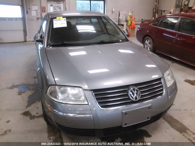 WVWMD63B54E279475 - 2004 VOLKSWAGEN PASSAT GL GRAY photo 6