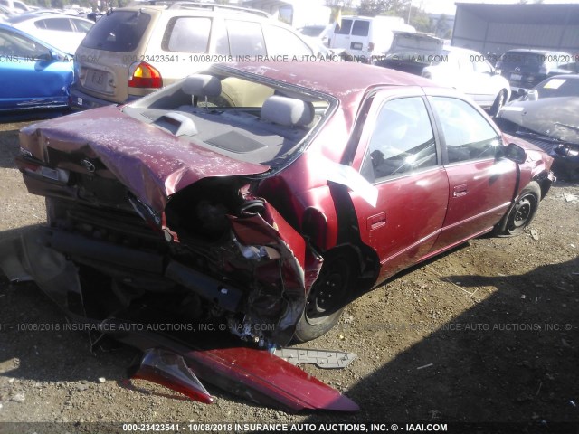JT2BG22K8V0028935 - 1997 TOYOTA CAMRY LE/XLE BURGUNDY photo 4