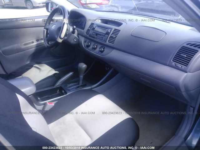 4T1BE32K63U736444 - 2003 TOYOTA CAMRY LE/XLE/SE Açıq mavi foto 5