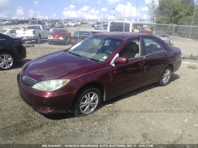 4T1BF32K75U098673 - 2005 TOYOTA CAMRY LE/XLE/SE MAROON photo 2