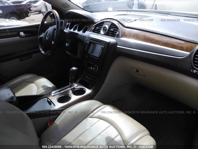 5GAER23D39J153423 - 2009 BUICK ENCLAVE CXL Blanc photo 5