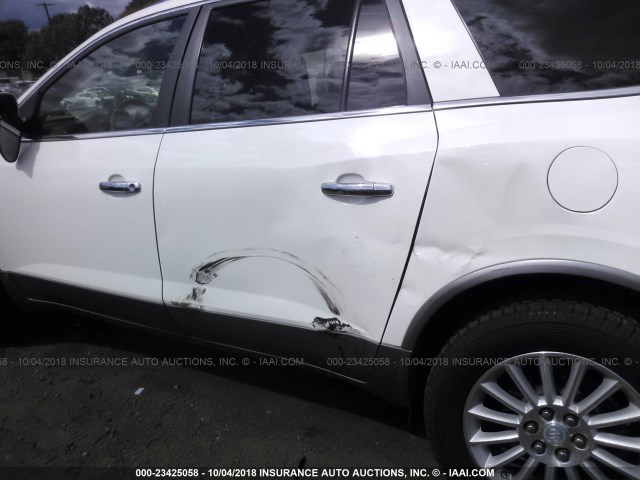 5GAER23D39J153423 - 2009 BUICK ENCLAVE CXL WHITE photo 6