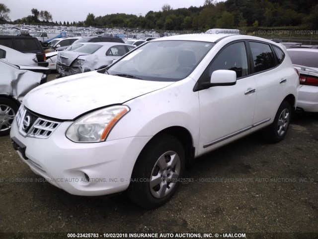 JN8AS5MV8CW413372 - 2012 NISSAN ROGUE S/SV WHITE photo 2