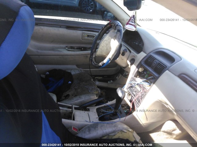 2T1CF28P71C537187 - 2001 TOYOTA CAMRY SOLARA SE/SLE შავი ფოტო 5