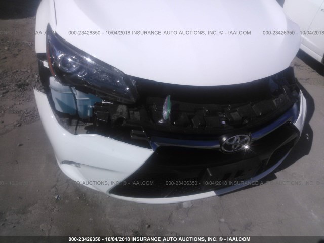 4T1BF1FK9FU879078 - 2015 TOYOTA CAMRY LE/XLE/SE/XSE 白色 照片 6