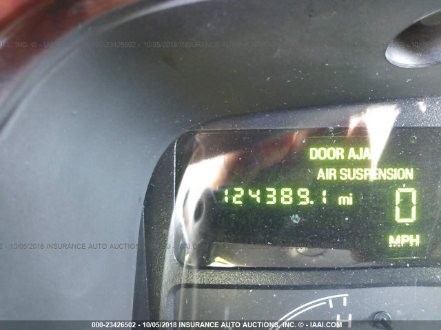 1LNHM81W74Y675114 - 2004 LINCOLN TOWN CAR EXECUTIVE/SIGNATURE კრემისფერი ფოტო 7