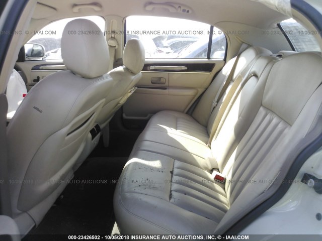 1LNHM81W74Y675114 - 2004 LINCOLN TOWN CAR EXECUTIVE/SIGNATURE კრემისფერი ფოტო 8