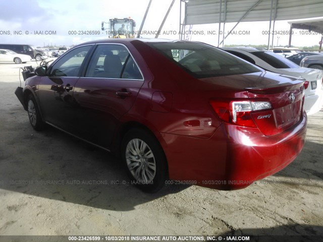 4T1BF1FK5CU551121 - 2012 TOYOTA CAMRY SE/LE/XLE RED photo 3