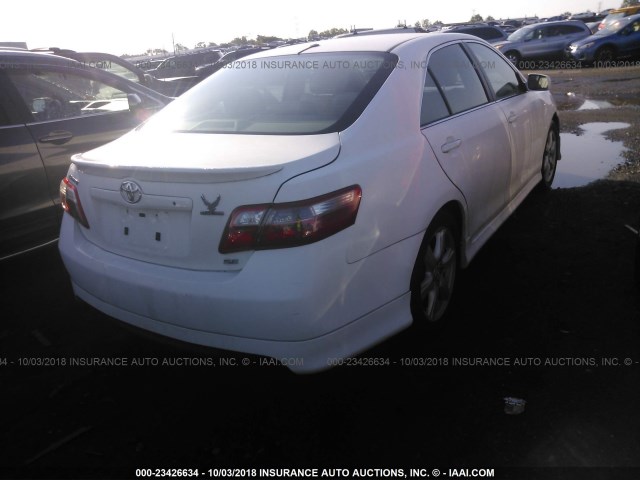4T1BK46K58U562477 - 2008 TOYOTA CAMRY LE/XLE/SE WHITE photo 4