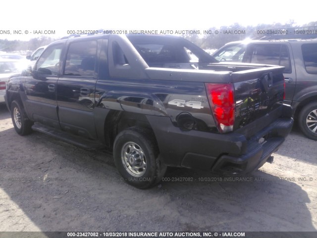 3GNGK23G12G153800 - 2002 CHEVROLET AVALANCHE K2500 BLACK photo 3