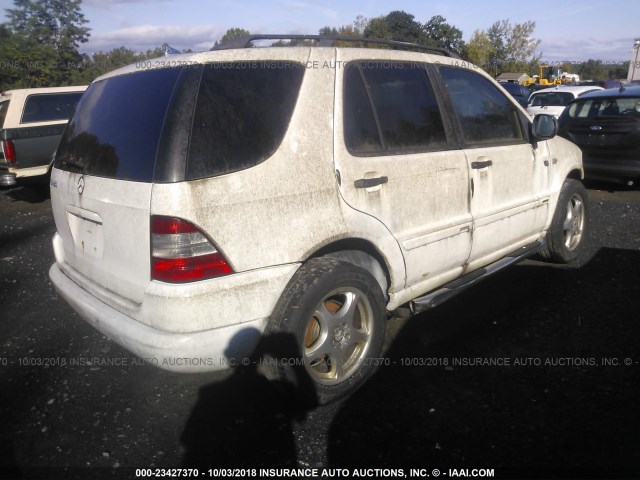 4JGAB72E2XA121497 - 1999 MERCEDES-BENZ ML 430 白色 照片 4