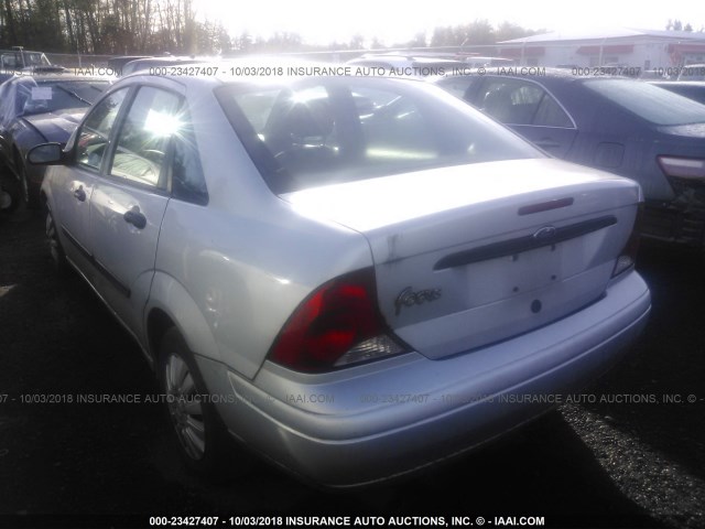 1FAFP33P12W361632 - 2002 FORD FOCUS LX SILVER photo 3