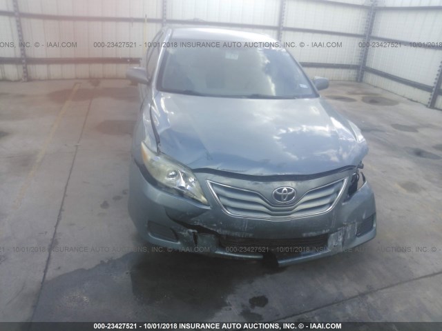 4T4BF3EK8BR104171 - 2011 TOYOTA CAMRY SE/LE/XLE ტალღისფერი ფოტო 6