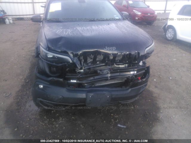 1C4PJMBX9KD153792 - 2019 JEEP CHEROKEE TRAILHAWK 黑色 照片 6
