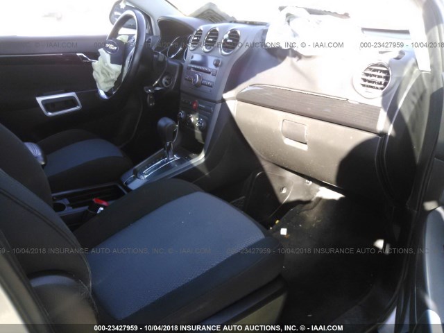 3GNAL2EK0DS606678 - 2013 CHEVROLET CAPTIVA LS 银色 照片 5