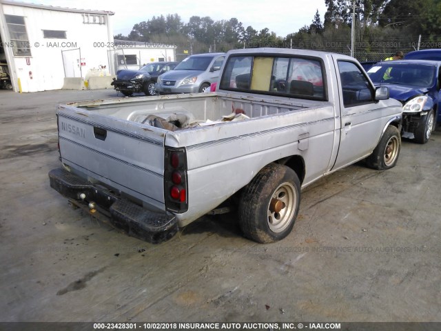 1N6SD11S0PC428160 - 1993 NISSAN TRUCK SHORT WHEELBASE SILVER photo 4