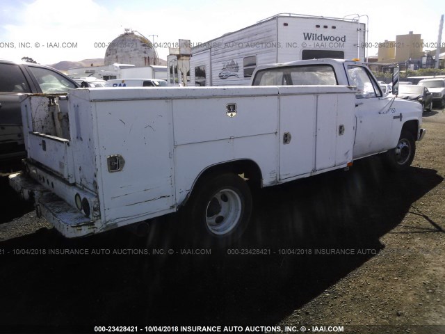 1GBGC34M6GS179233 - 1986 CHEVROLET C30 WHITE photo 4