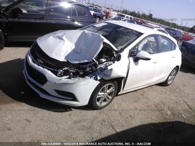 3G1BE6SM9HS606911 - 2017 CHEVROLET CRUZE LT WHITE photo 2