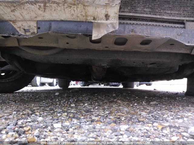 4T4BF3EK0BR131638 - 2011 TOYOTA CAMRY SE/LE/XLE WHITE photo 6